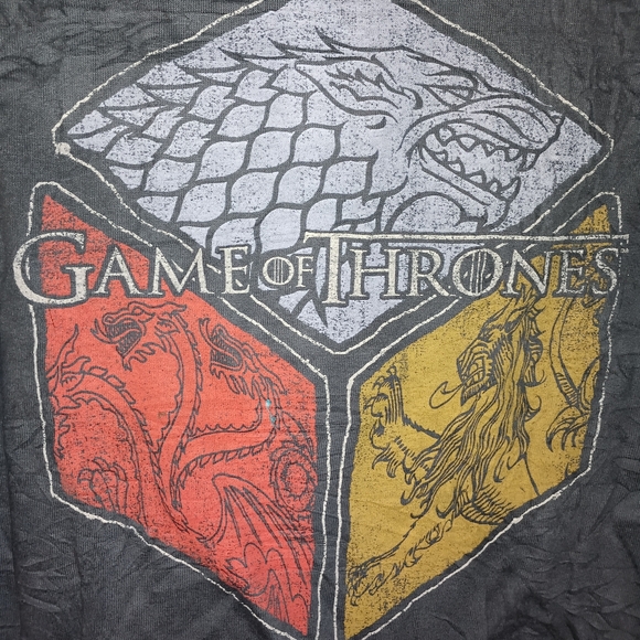 Distressed game of thrones tshirt - Picture 2 of 3